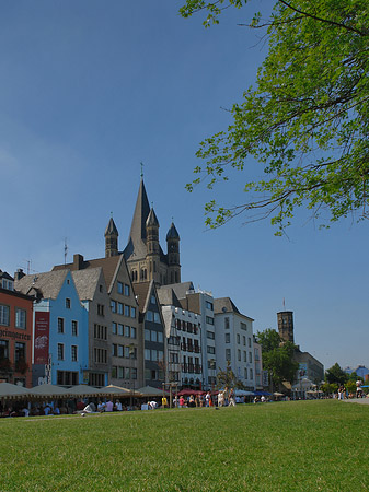 Groß St Martin hinter Fischmarkt