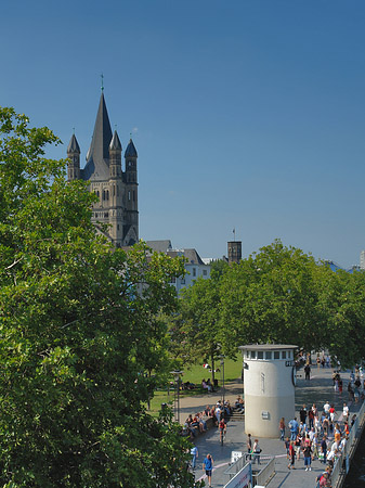 Fotos Pegel Köln und die Spitze von St Martin | Köln