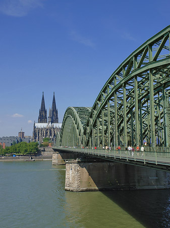 Foto Hohenzollernbrücke am Kölner Dom - Köln