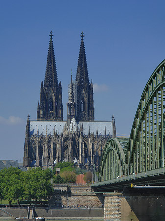 Hohenzollernbrücke beim Kölner Dom