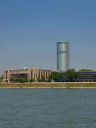 Fotos Triangelturm auf dem Kennedyufer