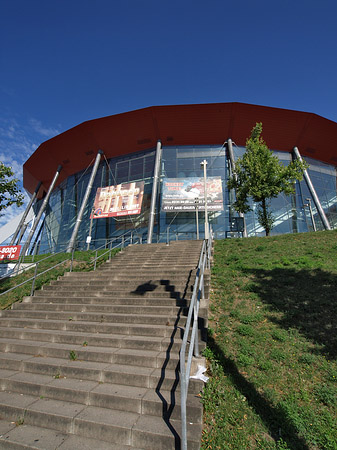 Foto Kölnarena auf der Treppe - Köln