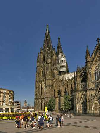 Fotos Bimmelbahn fährt zum Kölner Dom | Köln