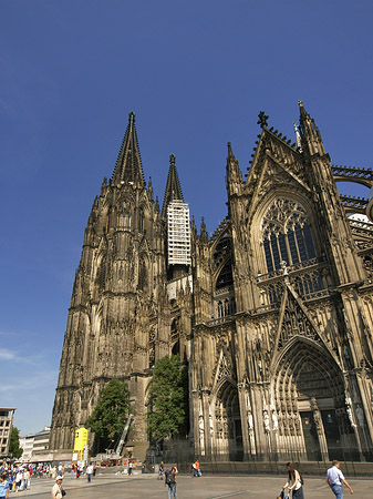 Foto Kölner Dom mit Domhotel