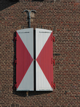 Fenster des Kölnischen Stadtmuseums Foto 