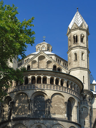 Kirchturm der St Aposteln