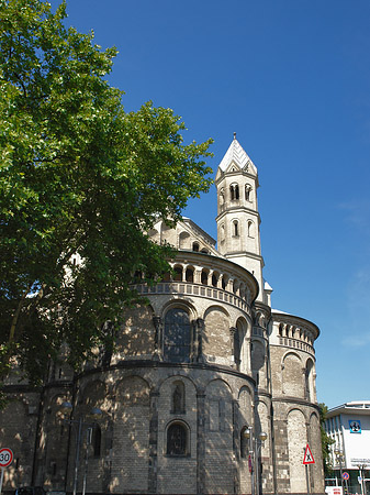 Fotos Seitentürme und Westturm der St Aposteln