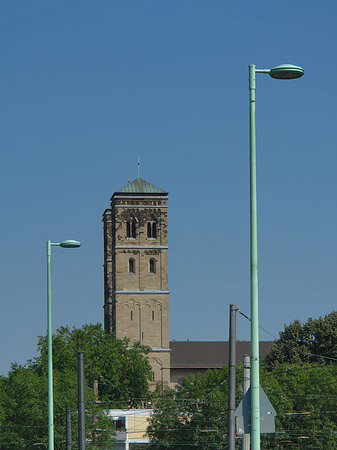 Turm der St Heribert Fotos