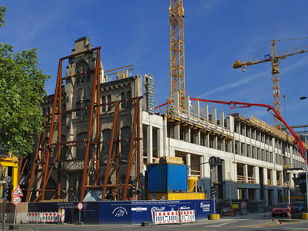 Foto Baustelle auf der Kreuzung Komödienstraße Tunisstraße - Köln