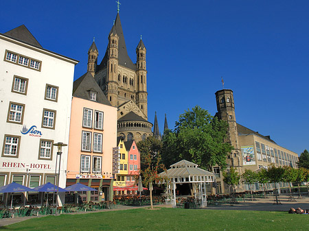 Foto Groß St Martin hinter Fischmarkt - Köln