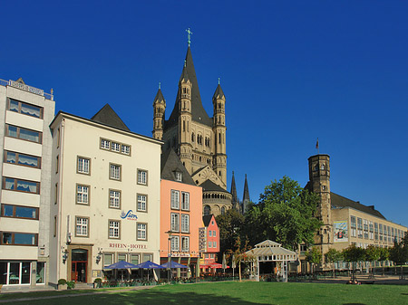 Foto Groß St Martin hinter Fischmarkt