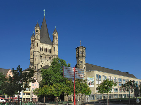 Foto Schild vor Groß St.Martin