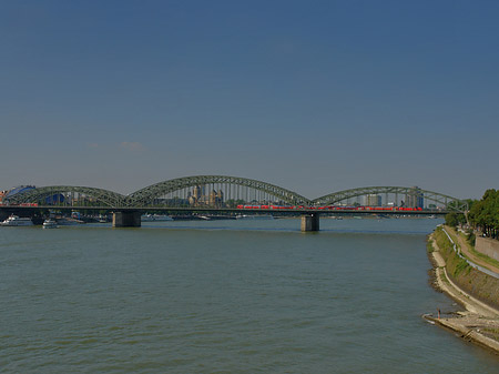 Hohenzollernbrücke Foto 