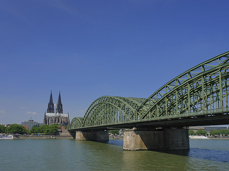 Fotos Hohenzollernbrücke am Kölner Dom