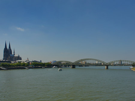 Foto Hohenzollernbrücke am Kölner Dom - Köln