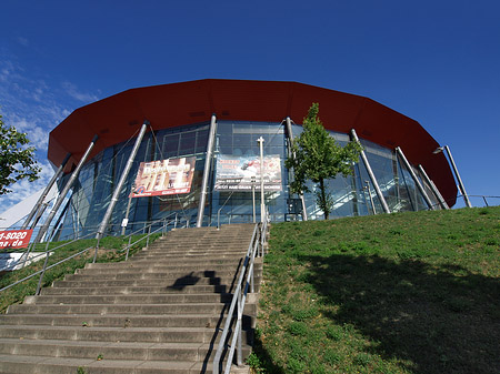 Kölnarena auf der Treppe Fotos