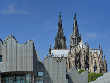 Foto Dächer vor dem Kölner Dom - Köln