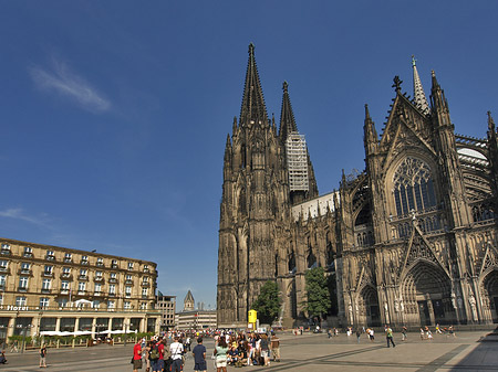 Foto Kölner Dom mit Domhotel - Köln