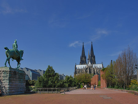 Weg zum Kölner Dom