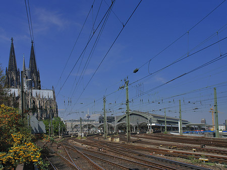 Hauptbahnhof neben dem Kölner Dom