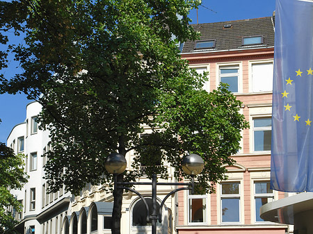 Foto Mittelstraße mit Europafahne - Köln