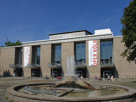 Fotos Oper Köln mit Brunnen | Köln