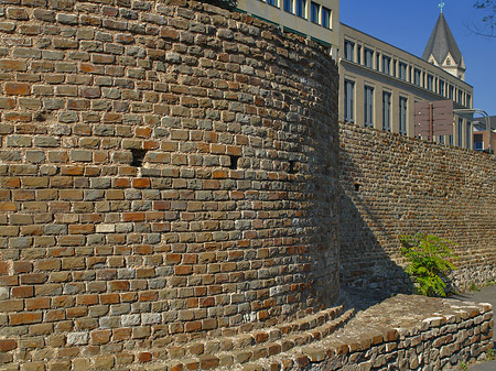 Foto Reste des Lysolphturms - Köln