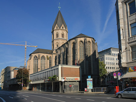 Fotos St Andreas mit Komödienstraße und Häusern | Köln