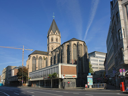 Foto St Andreas mit Komödienstraße - Köln