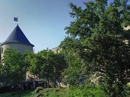 Fotos Stadtmauer und Sachsenturm am Sachsenring | Köln