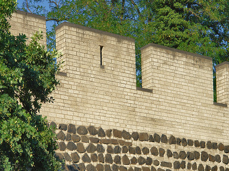 Stadtmauer am Sachsenring Fotos