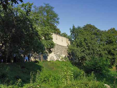 Foto Stadtmauer am Sachsenring - Köln